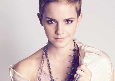 Emma Watson se inspira en Kim Kardashian para ser de barrio