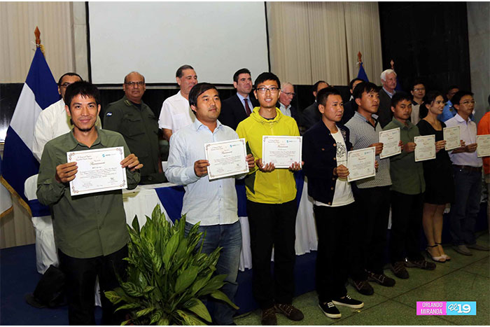 Entregan reconocimiento a trabajadores que participaron en Censo del Gran Canal