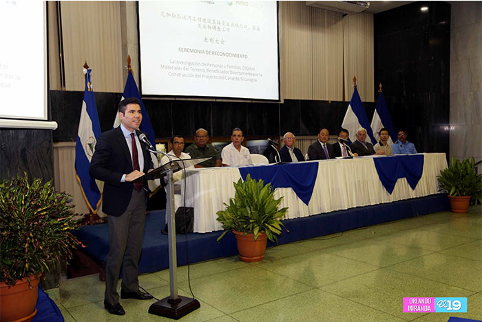 Entregan reconocimiento a trabajadores que participaron en Censo del Gran Canal