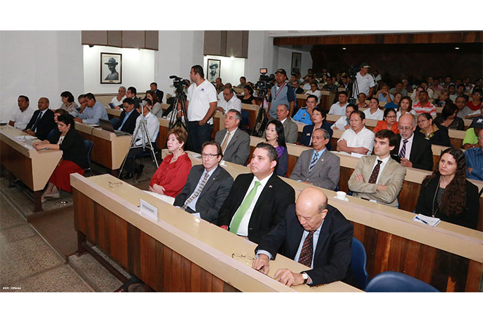 Promover la Ciencia y Tecnología para el desarrollo del país