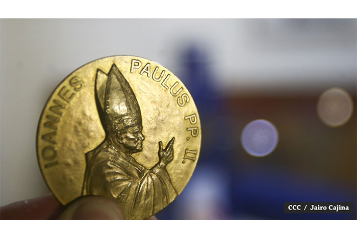 Presentan reliquias de la segunda visita del Papa San Juan Pablo II a Nicaragua