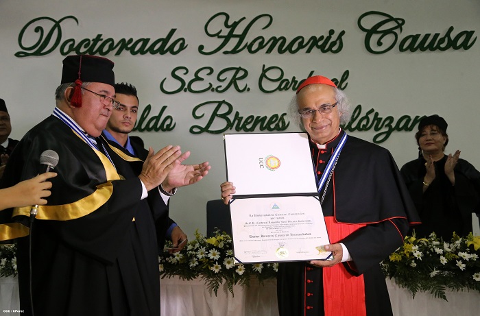 Cardenal Leopoldo Brenes recibe Doctorado Honoris Causa