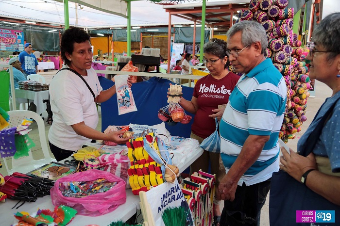 Promueven productos tradicionales de La Gritería