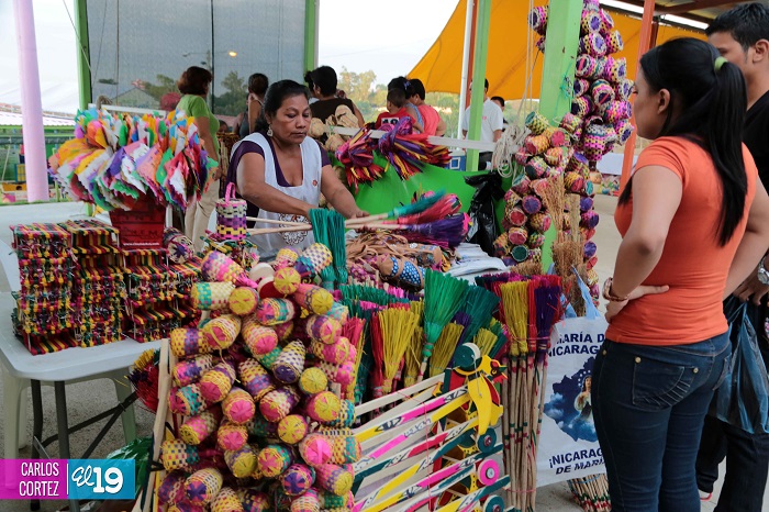 Promueven productos tradicionales de La Gritería