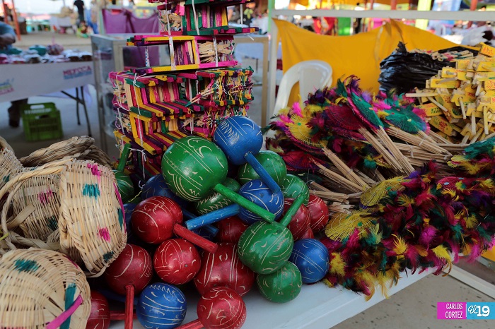 Promueven productos tradicionales de La Gritería