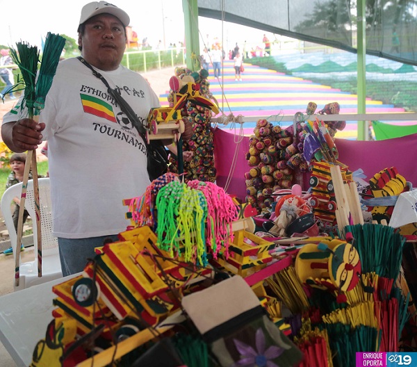 Tradicionalistas alistan 'gorra' en Feria de 'La Gritería'