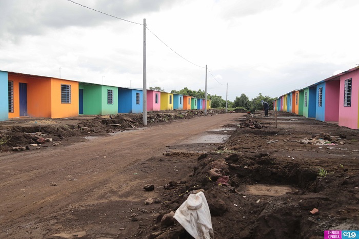 Por concluir construcción de viviendas para familias afectadas por los terremotos