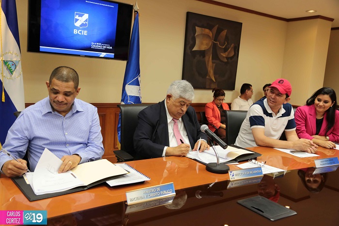Nicaragua firma convenio de préstamo con el BCIE para desarrollo de proyectos de agua potable