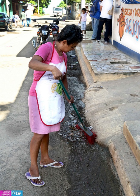 Intensa jornada de limpieza, fumigación y concientización en barrios de Managua