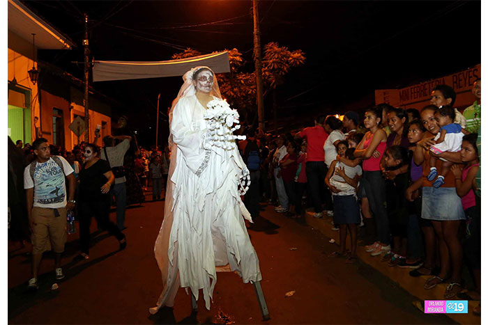 Raíces nicaragüenses se exhiben en Carnaval de Mitos y Leyendas en León