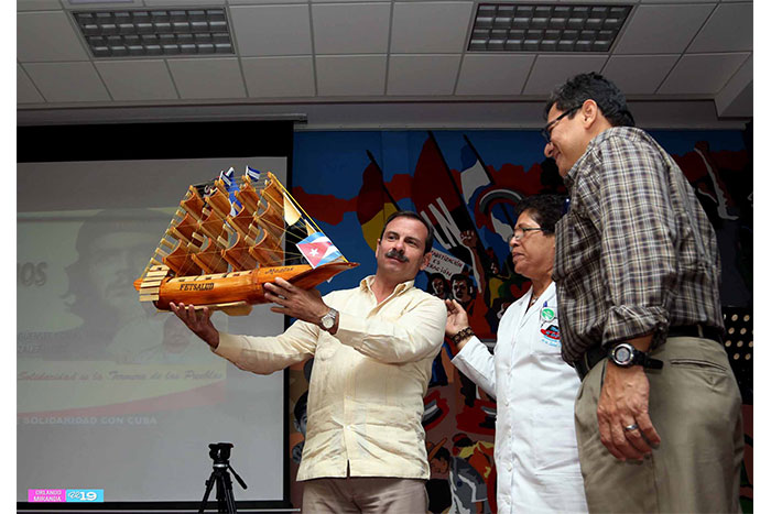 Fernando González sostiene caluroso encuentro con diversos sectores sociales de Nicaragua