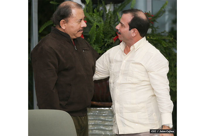 Daniel y Rosario se reúnen con el Héroe Cubano, Fernando González Llort