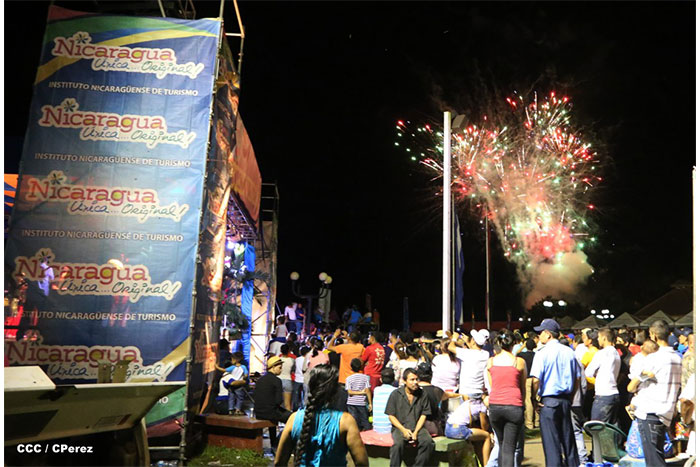 Turistas nacionales y extranjeros disfrutaron del Carnaval Acuático en Río San Juan