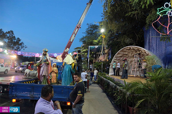 Nacimientos comienza a engalanar la Avenida de Bolívar a Chávez