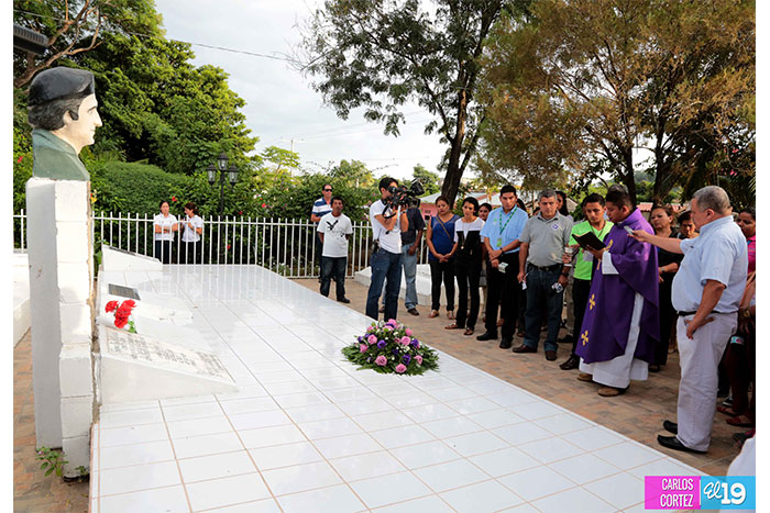 Cárdenas y Tola realizan homenaje a Gaspar García Laviana