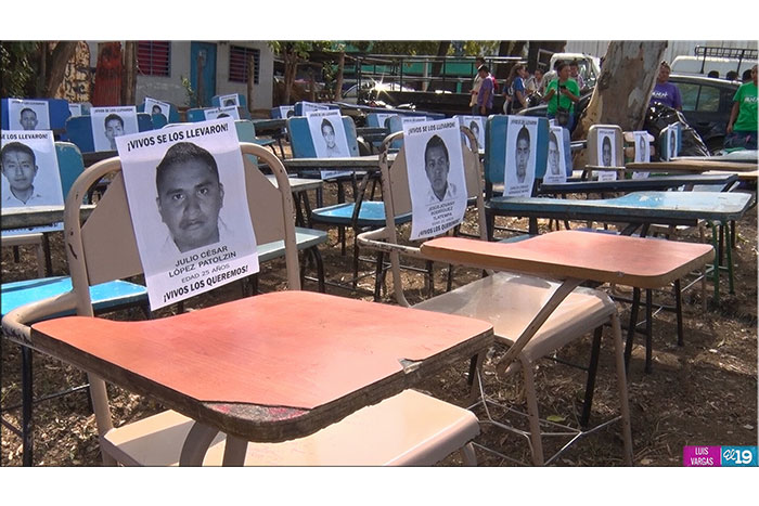 Conmemoran lucha universitaria y a los mártires Porfirio Ramos y Gerónimo Urbina