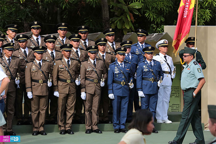 Entregan reconocimientos a mejores expedientes de XIX Promoción de Cadetes del Ejército de Nicaragua