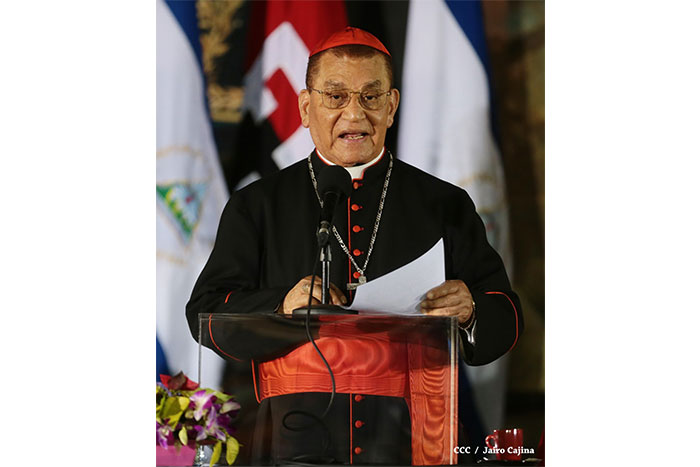 Cardenal Miguel felicita a nuevos Tenientes del Ejército de Nicaragua
