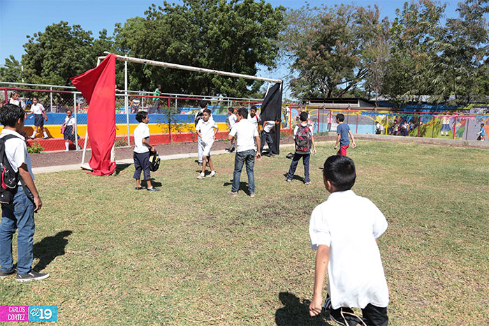 Familias de la colonia Miguel Gutierrez satisfechas con rehabilitación de parque