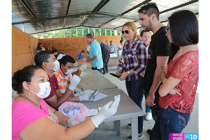 Miles llegan a Nicaragua a través del puesto fronterizo de Peñas Blancas