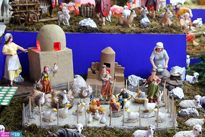 Nicaragüense amante de la Navidad construye Belén de impresionantes dimensiones