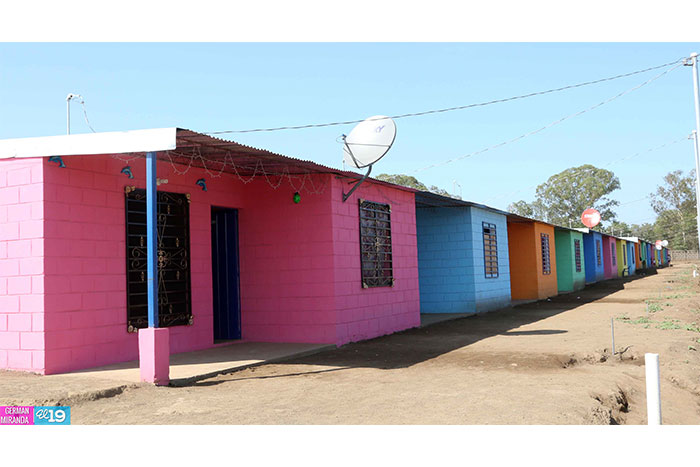 Gobierno entrega 400 viviendas en esta navidad a familias afectadas por desastres naturales