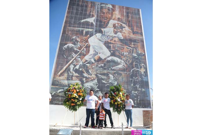 MDAA rinde homenaje a Roberto Clemente