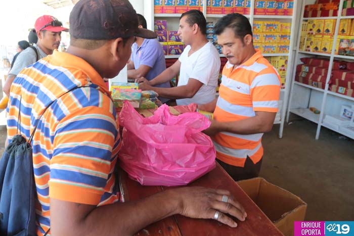 Comerciantes de pólvora reportan excelentes ventas al finalizar el año