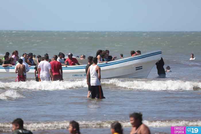 Masiva asistencia de familias nicaragüenses a playas en este primero de enero
