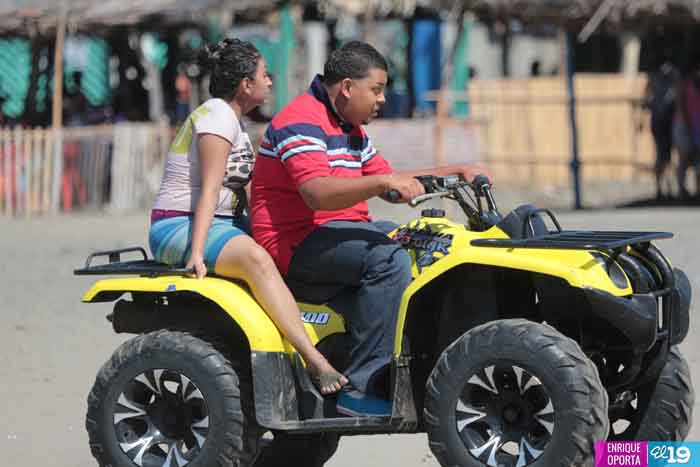 Masiva asistencia de familias nicaragüenses a playas en este primero de enero