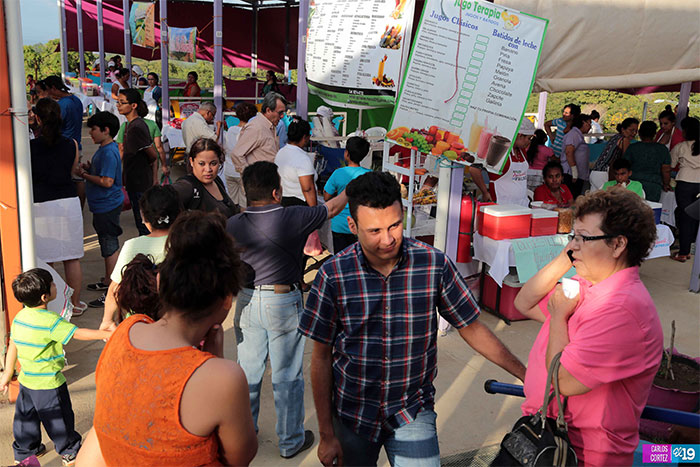Excelentes ventas en primera edición de la Feria de Economía Familiar