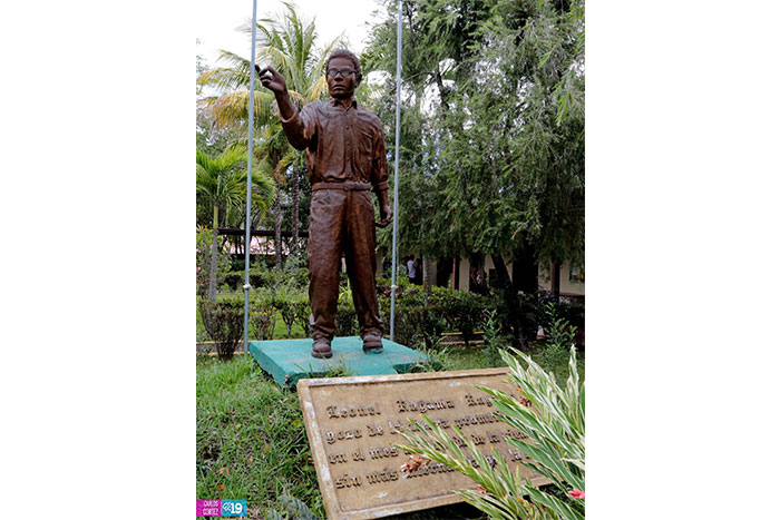Se conmemoran 45 años de la caída del Poeta Guerrillero Leonel Rugama