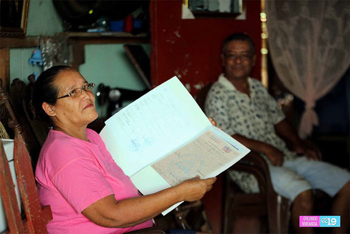 Entregan títulos de propiedad a familias de Villa Solidaridad en Tipitapa