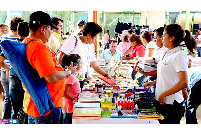 Arranca feria escolar