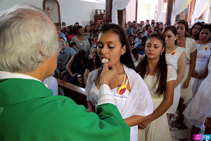 Cardenal Brenes celebra 90 Confirmaciones en Tipitapa