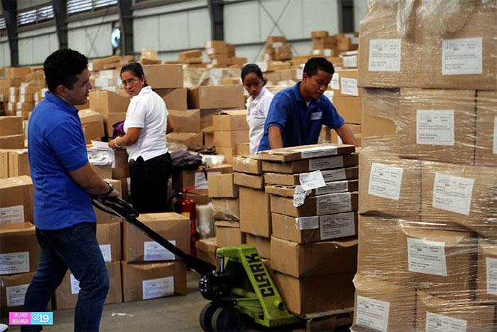 Arranca distribución de libros texto para centros de estudios de todo el país
