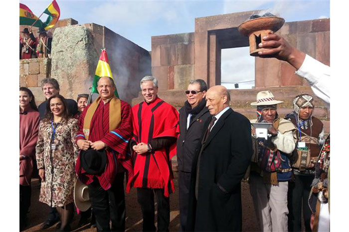 Vicepresidente participa en investidura de Evo Morales