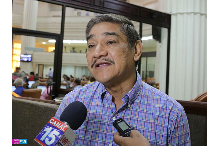 Maestr@s destacan acuerdo salarial en plenario de Asamblea Nacional