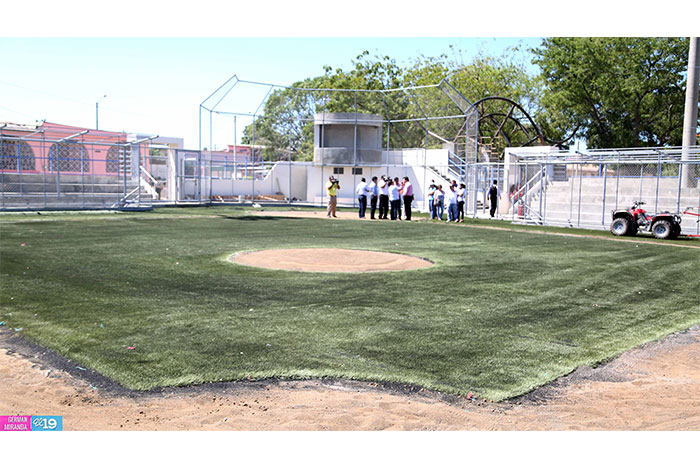 Avanza construcción de Estadio de Beisbol Infantil en Colonia 14 de Septiembre