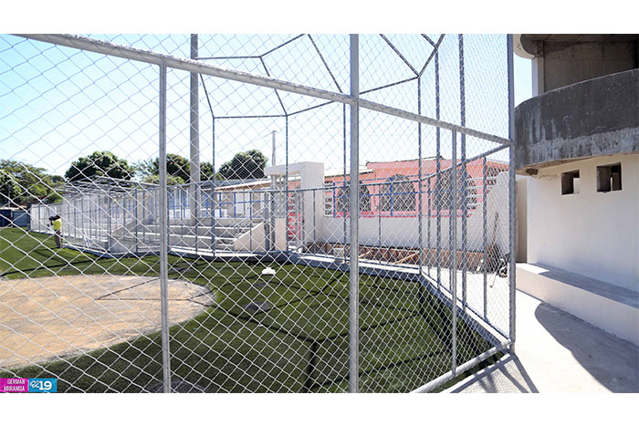 Avanza construcción de Estadio de Beisbol Infantil en Colonia 14 de Septiembre