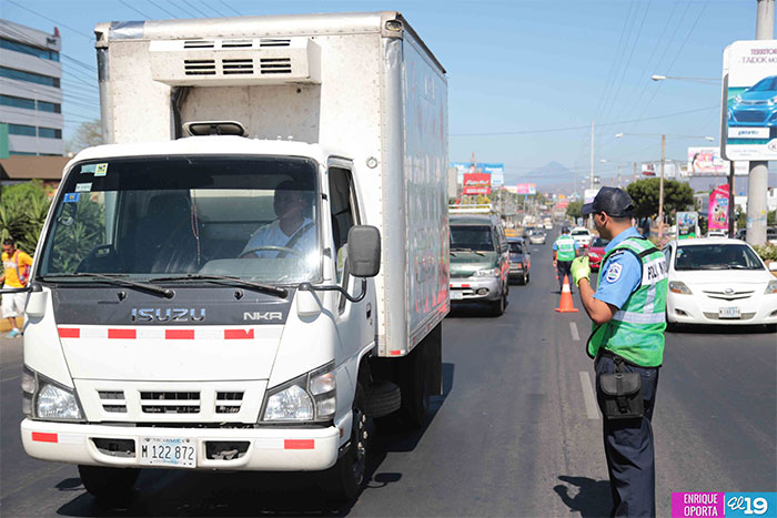 Policía Nacional insta a conductores a manejar con responsabilidad