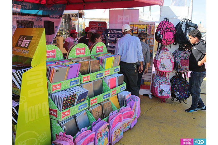 Inicia II Feria Escolar en El Salvador Allende
