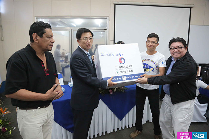 Gobierno de Corea realiza importante donativo al Mined