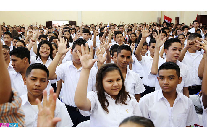Inicia Año Escolar 2015 con entusiasmo entre comunidad educativa