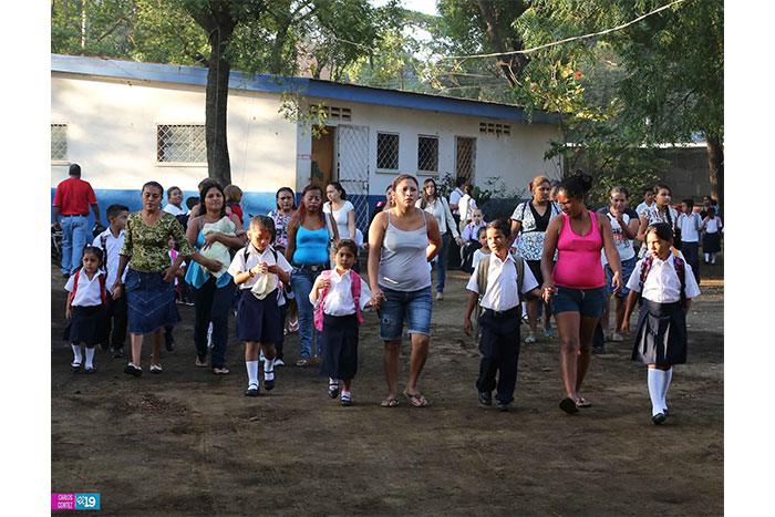 Más de 600 niñ@s de Ciudad Belén inician año escolar en Colegio Benito Pititto de Sábana Grande