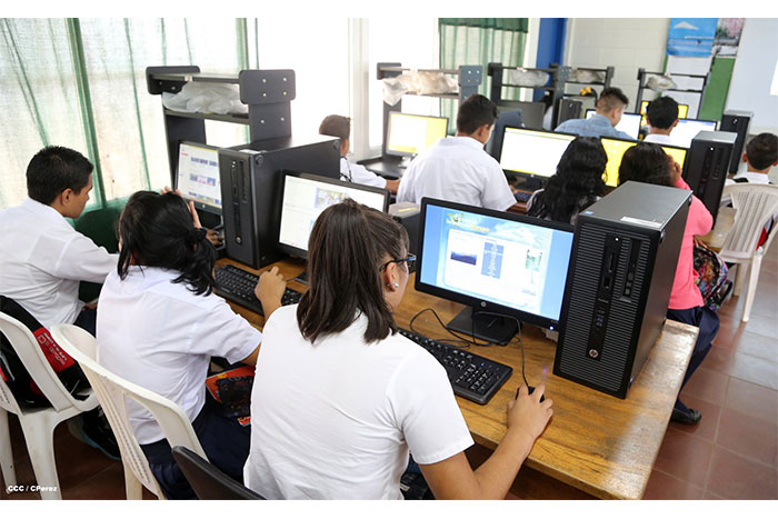 Inauguran aula de telecomunicaciones en Jinotepe