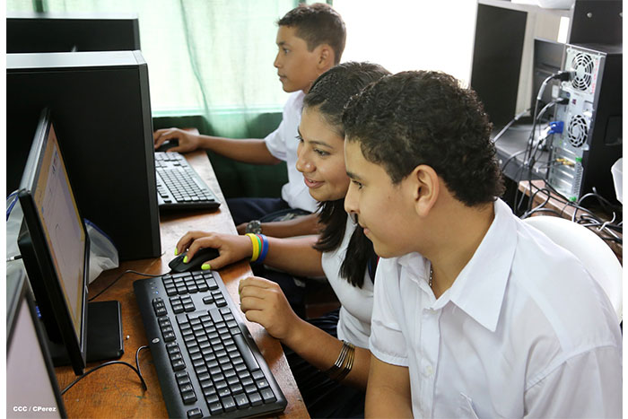 Inauguran aula de telecomunicaciones en Jinotepe