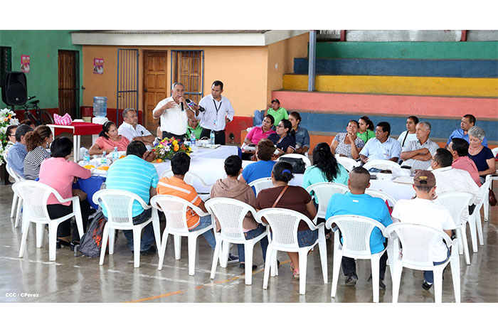 Adultos Mayores se reúnen en Dolores