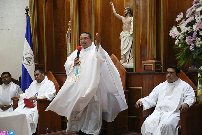 Celebran 157 años de la aparición de Nuestra Señora de Lourdes