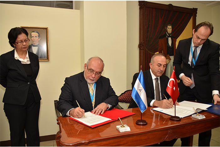 Ministros de Economía del SICA se reunieron con canciller de Turquía